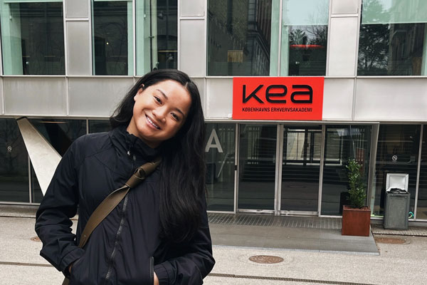 Isabel in front of KEA institute